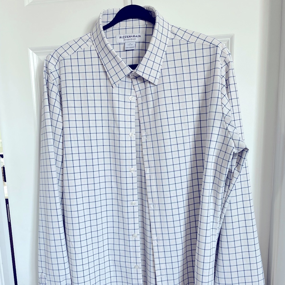 Mizzen + Main performance men’s shirt